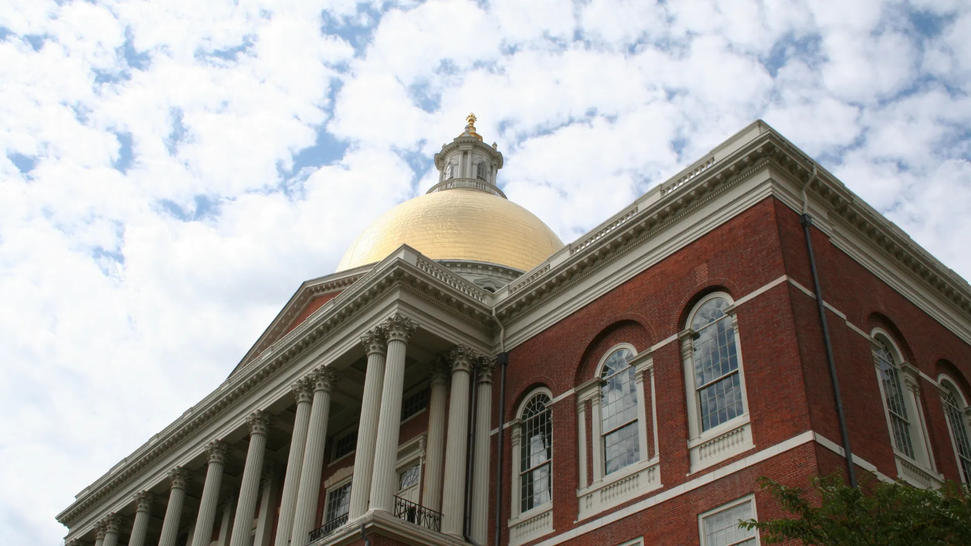 The fiscal crisis undermining public schools, the fight for fair pay and benefits for all workers powering the public education system, and access to a plan that will allow veteran educators to retire with dignity are among the top issues the Massachusetts Teachers Association will air at a public hearing Tuesday at the State House. 